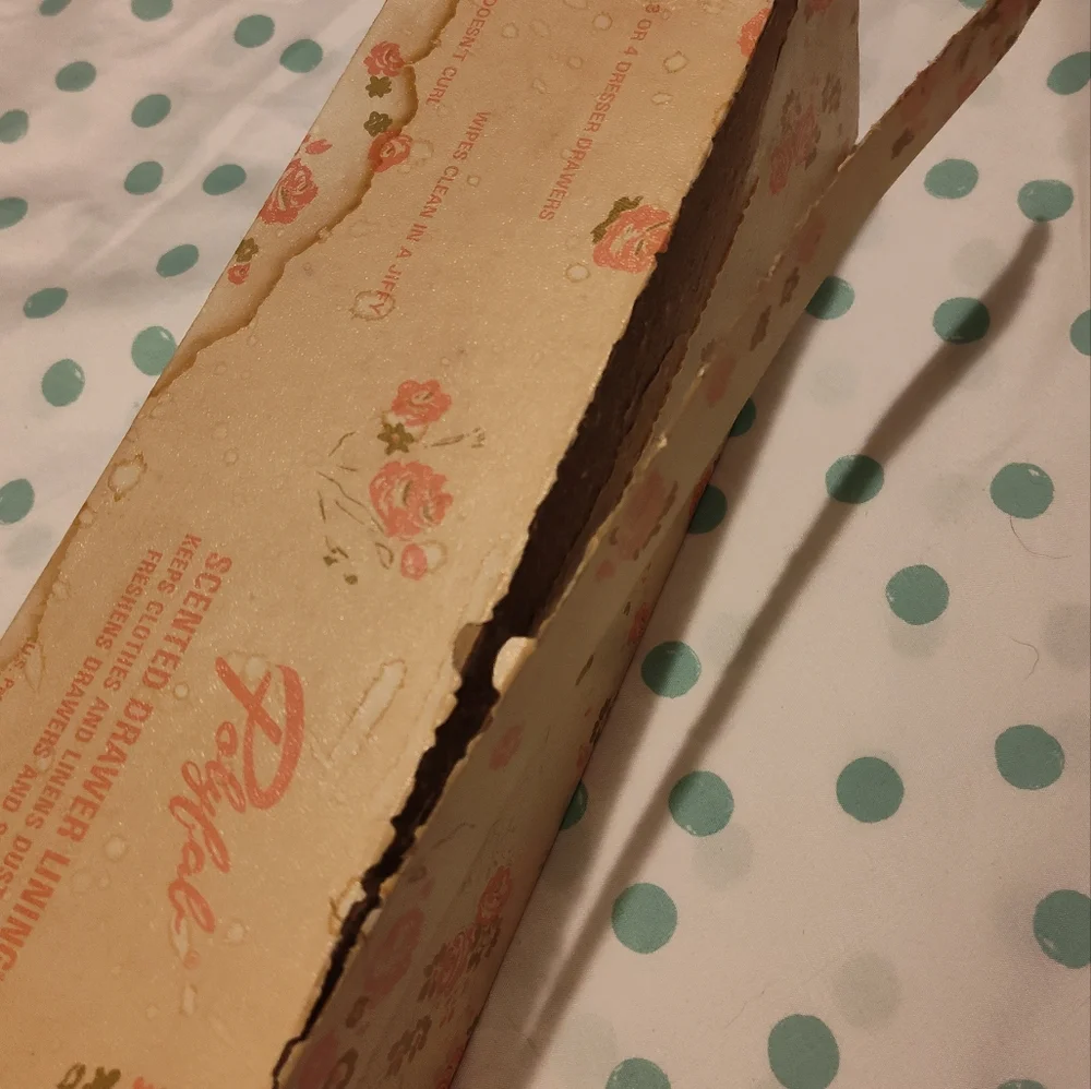 NEW! Vintage PolyFab Scented Drawer Liner